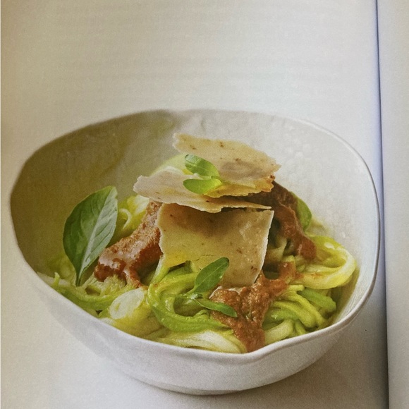 Organic Avenue Raw Vegan Cookbook - Picture 4 of 6